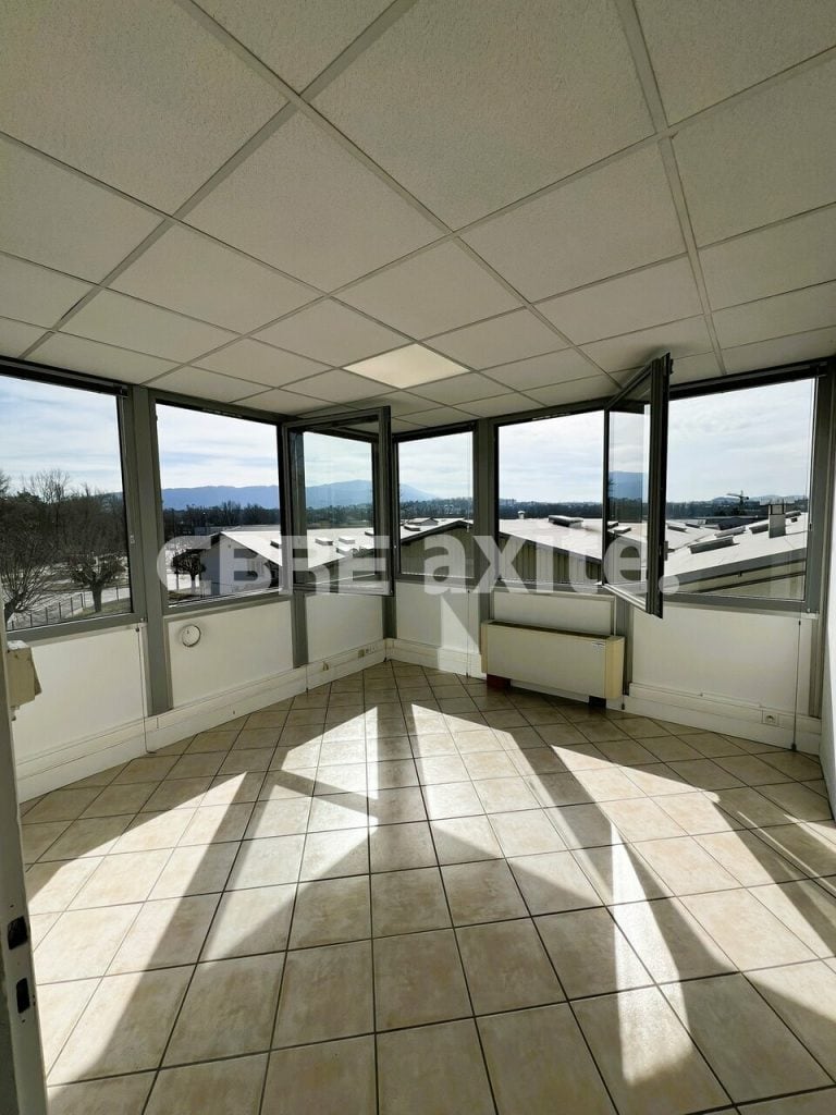 Bureaux à louer MEYTHET 74.0333 - 74.0333_LOCATION_Bureaux_MEYTHET_1.jpg
