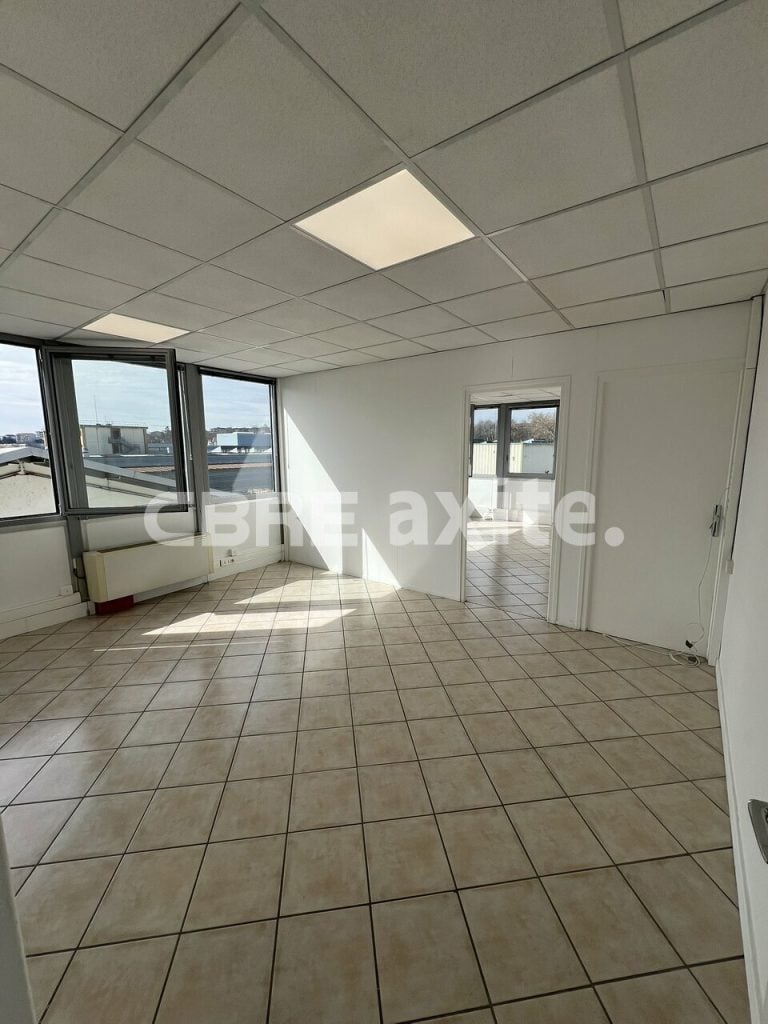 Bureaux à louer MEYTHET 74.0333 - 74.0333_LOCATION_Bureaux_MEYTHET_2.jpg