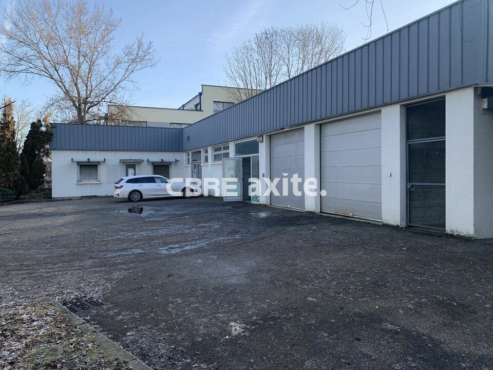 Locaux d'activités à louer CRAN GEVRIER 74.1399 - 74.1399_LOCATION_Activites_CRAN_GEVRIER_1.jpg