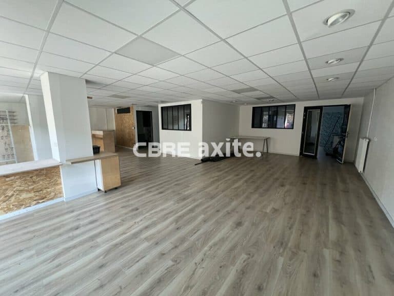 Local commercial à louer CRAN GEVRIER 74.20984 - 74.20984_LOCATION_Commerces_CRAN_GEVRIER_2.jpg