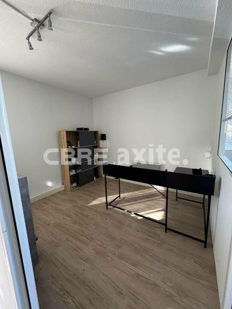 Bureaux de 100 m² à louer à Annecy-le-Vieux, photo 4 sur 6