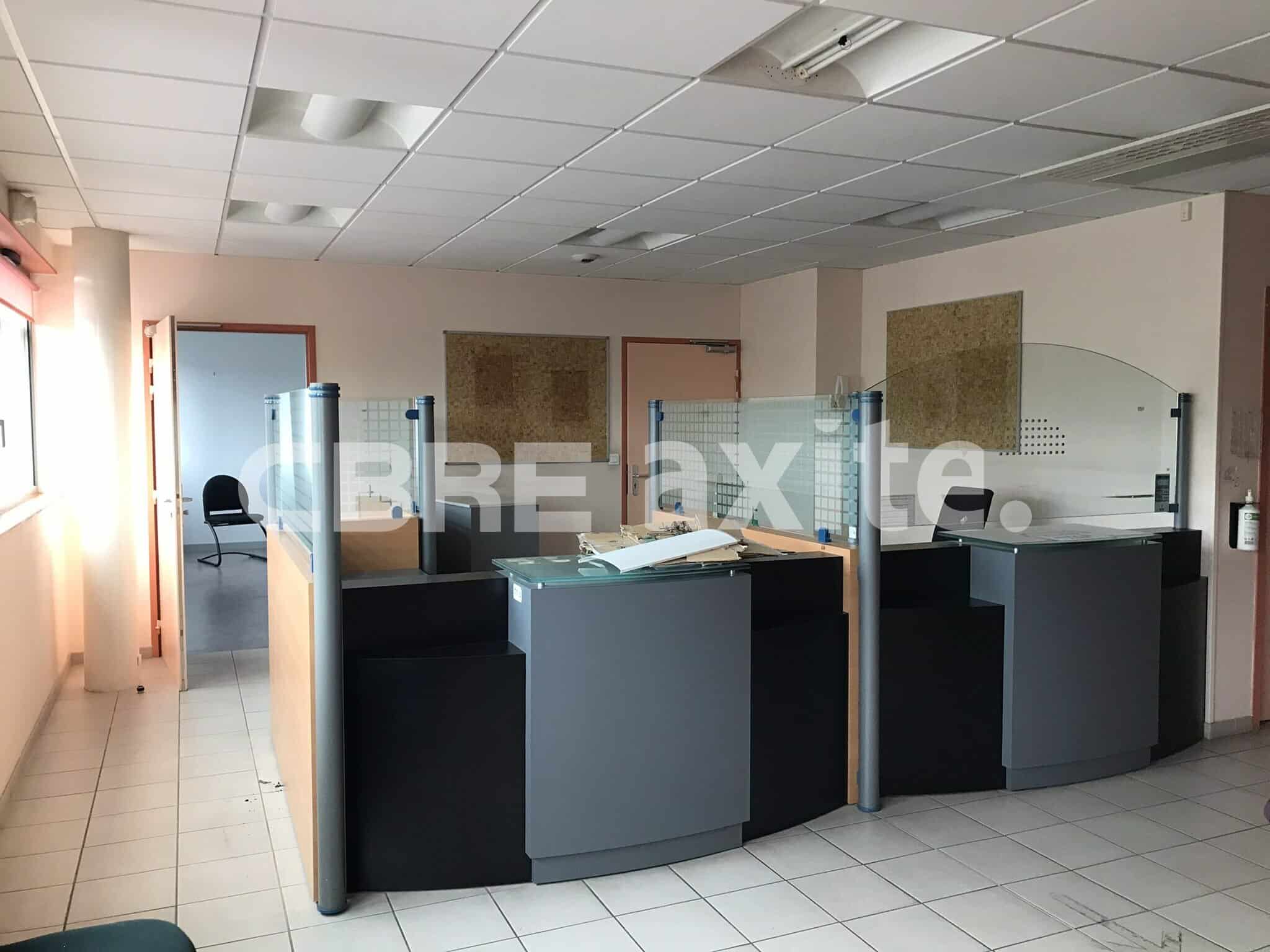 Bureaux à vendre SAINT JULIEN EN GENEVOIS 74.21532 - 74.21532_VENTE_Bureaux_SAINT_JULIEN_EN_GENEVOIS_1.jpg