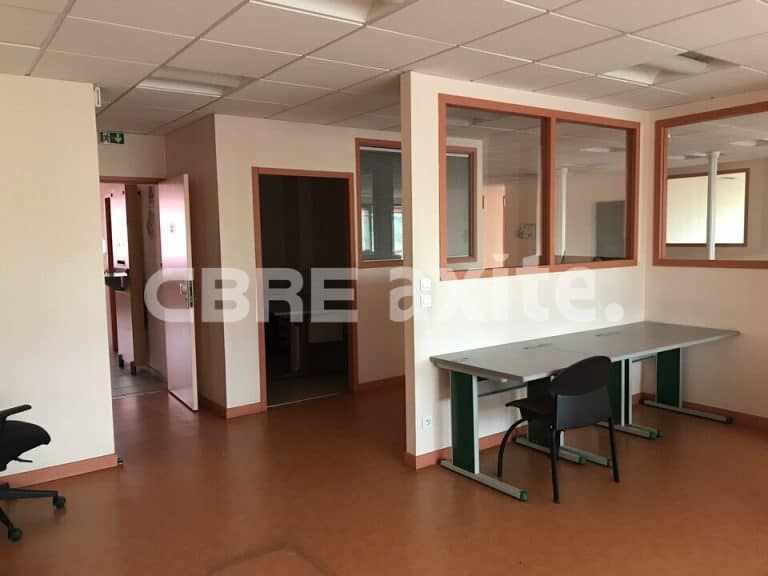 Bureaux à louer SAINT JULIEN EN GENEVOIS 74.21534 - 74.21534_LOCATION_Bureaux_SAINT_JULIEN_EN_GENEVOIS_3.jpg
