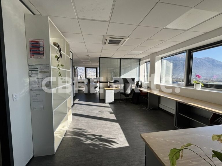 Bureaux à louer SAINT PIERRE EN FAUCIGNY 74.21714 - 74.21714_LOCATION_Bureaux_SAINT_PIERRE_EN_FAUCIGNY_4.jpg