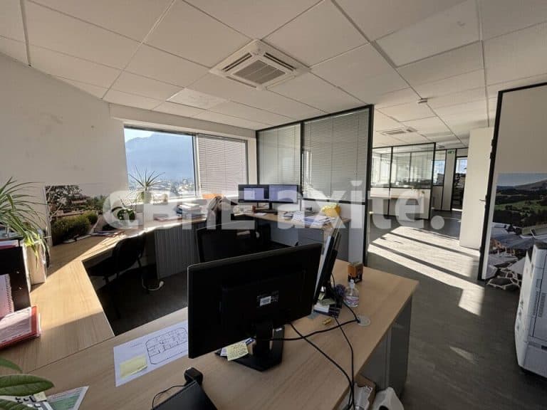 Bureaux à louer SAINT PIERRE EN FAUCIGNY 74.21714 - 74.21714_LOCATION_Bureaux_SAINT_PIERRE_EN_FAUCIGNY_5.jpg