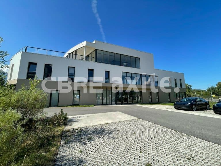 Bureaux à louer THYEZ 74.21839 - 74.21839_LOCATION_Bureaux_THYEZ_1.jpg