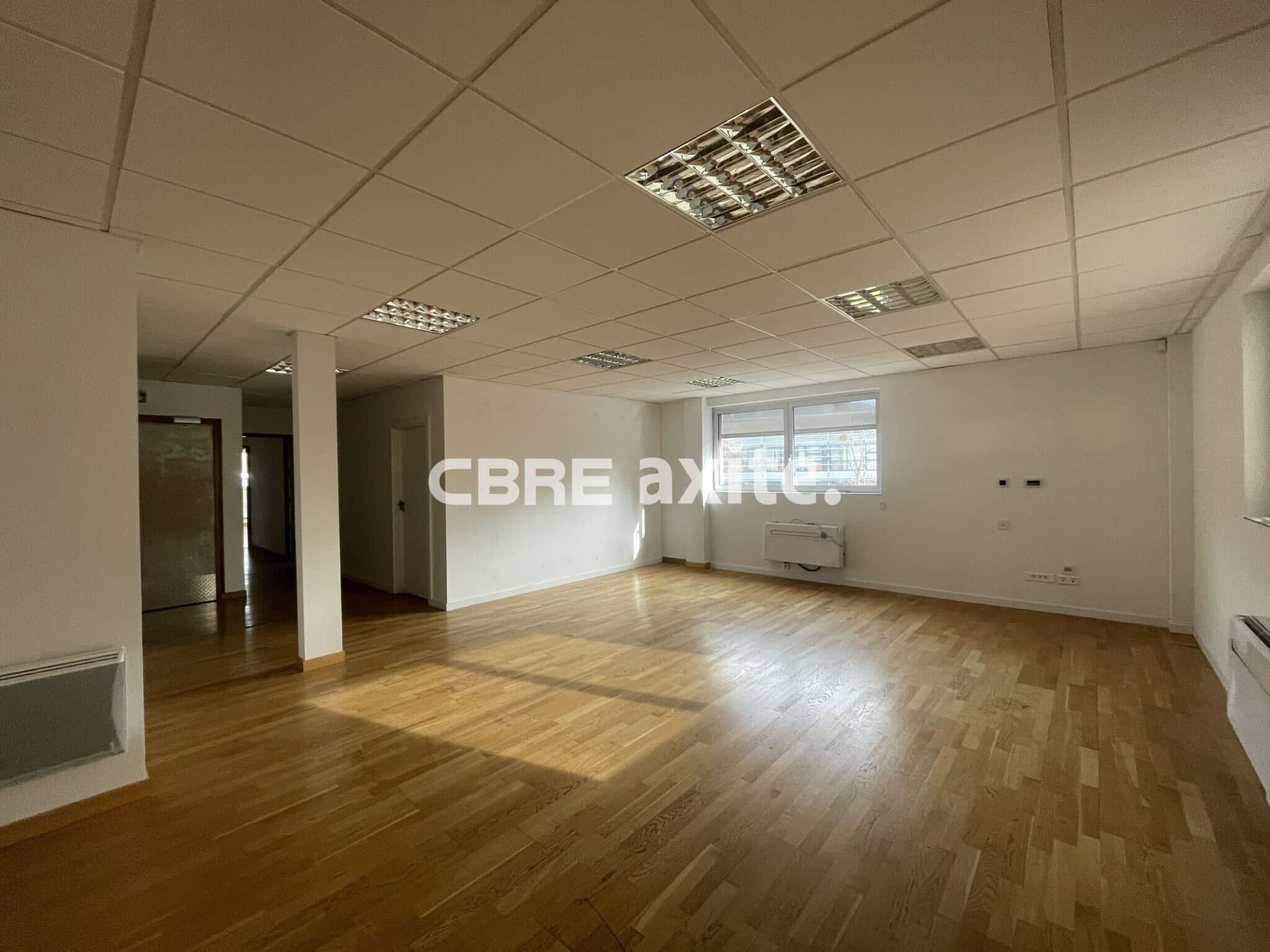Bureaux à louer ANNECY LE VIEUX 74.21993 - 74.21993_LOCATION_Bureaux_ANNECY_LE_VIEUX_1.jpg