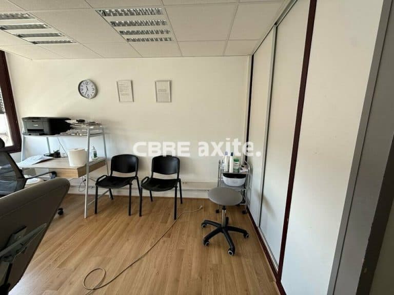 Bureaux à louer ANNEMASSE 74.21994 - 74.21994_LOCATION_Bureaux_ANNEMASSE_2.jpg
