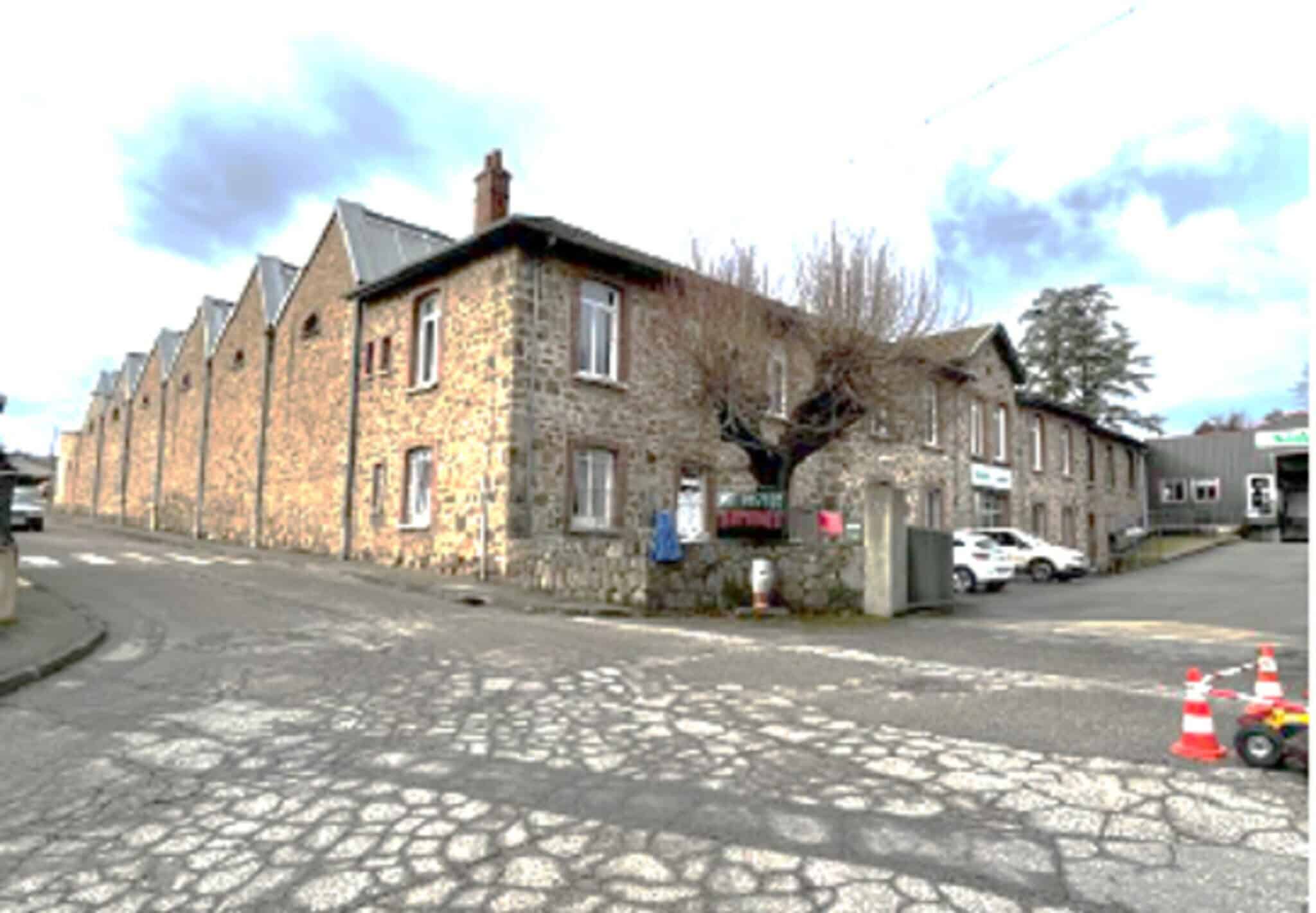 Locaux d'activités à vendre SAINT-FÉLICIEN 07.92171 - 07.92171_VENTE_Activites_SAINT-FELICIEN_1.jpg