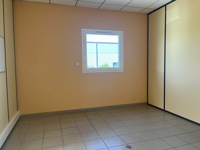 Locaux d'activités à louer CHABEUIL 26.97342 - 26.97342_LOCATION_Activites_CHABEUIL_3.jpg