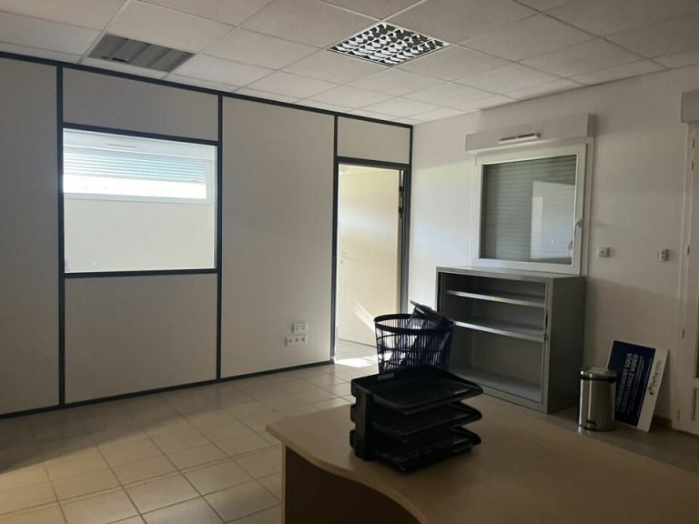 Locaux d'activités à louer CHABEUIL 26.97342 - 26.97342_LOCATION_Activites_CHABEUIL_6.jpg