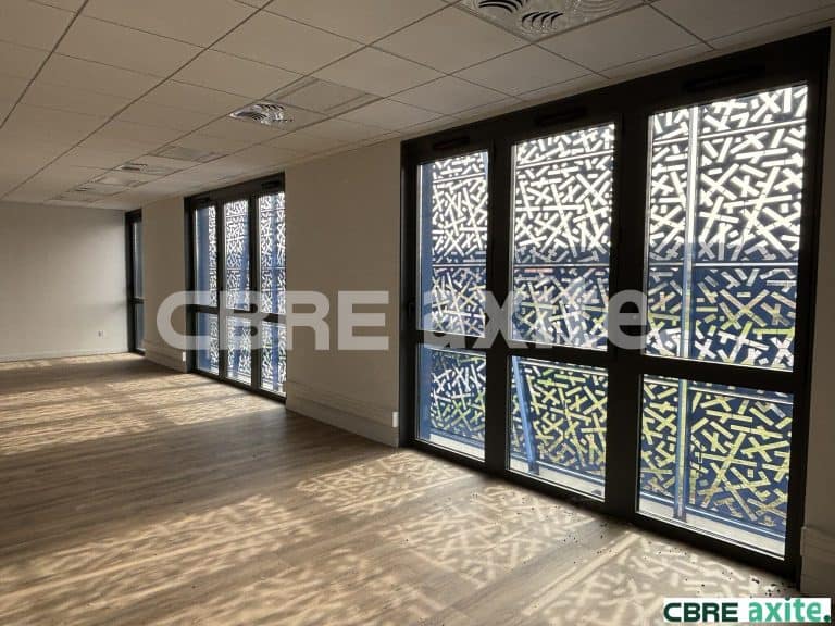 Bureaux à vendre VAULX MILIEU 38.100255 - 38.100255_VENTE_Bureaux_VAULX_MILIEU_3.jpg