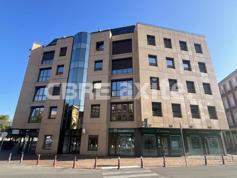 Bureaux à louer BOURGOIN JALLIEU 38.100281 - 38.100281_LOCATION_Bureaux_BOURGOIN_JALLIEU_4.jpg