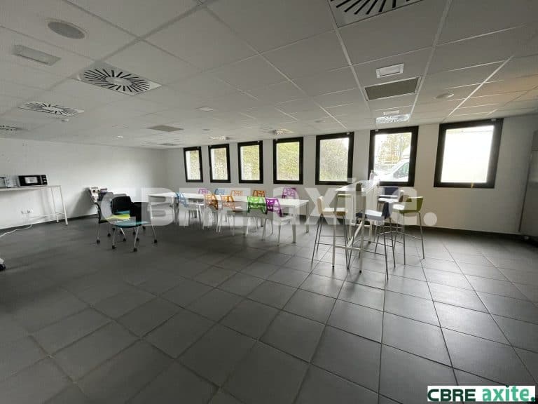 Bureaux à louer SASSENAGE 38.100483 - 38.100483_LOCATION_Bureaux_SASSENAGE_8.jpg
