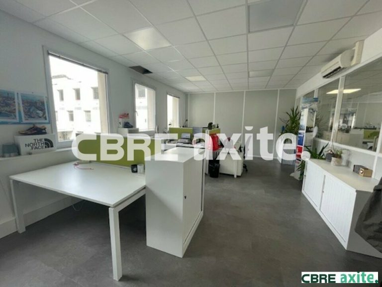 Bureaux à louer SASSENAGE 38.100636 - 38.100636_LOCATION_Bureaux_SASSENAGE_1.jpg