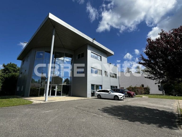 Locaux d'activités à vendre SAINT-CLAIR-DE-LA-TOUR 38.100729 - 38.100729_VENTE_Activites_SAINT-CLAIR-DE-LA-TOUR_2.jpg