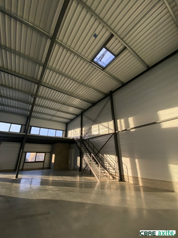 Locaux d'activités à vendre TULLINS 38.100758 - 38.100758_VENTE_Activites_TULLINS_1.jpg
