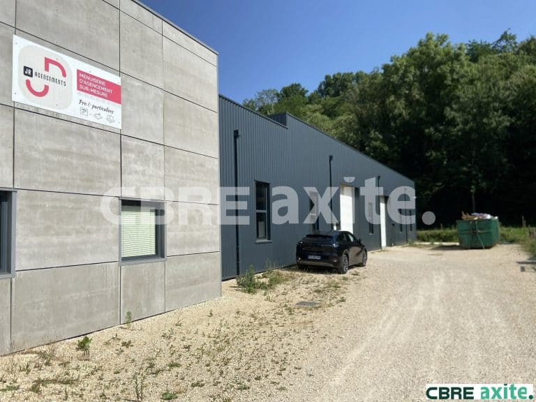 Locaux d'activités à vendre SAINT-CLAIR-DE-LA-TOUR 38.100767 - 38.100767_VENTE_Activites_SAINT-CLAIR-DE-LA-TOUR_5.jpg