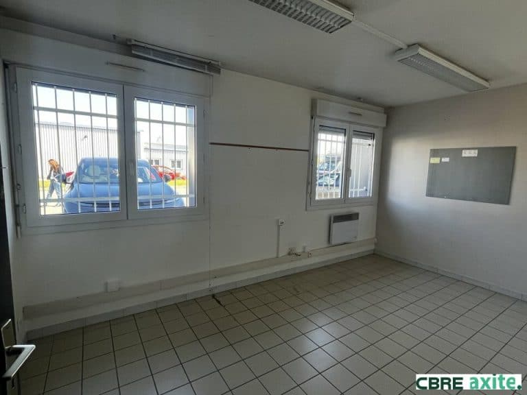 Bureaux à louer BOURGOIN JALLIEU 38.100798 - 38.100798_LOCATION_Bureaux_BOURGOIN_JALLIEU_2.jpg