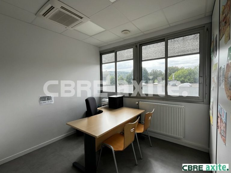 Bureaux à louer BOURGOIN JALLIEU 38.100799 - 38.100799_LOCATION_Bureaux_BOURGOIN_JALLIEU_6.jpg