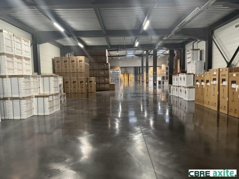 Locaux d'activités à vendre SAINT-ÉTIENNE-DE-SAINT-GEOIRS 38.100854 - 38.100854_VENTE_Activites_SAINT-ETIENNE-DE-SAINT-GEOIRS_4.jpg