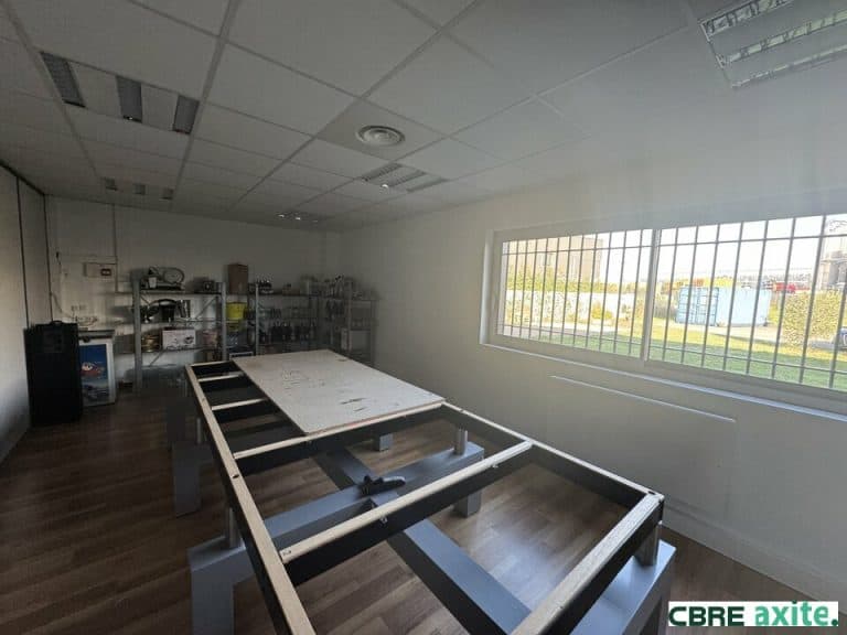 Locaux d'activités à vendre SAINT-ÉTIENNE-DE-SAINT-GEOIRS 38.100854 - 38.100854_VENTE_Activites_SAINT-ETIENNE-DE-SAINT-GEOIRS_7.jpg