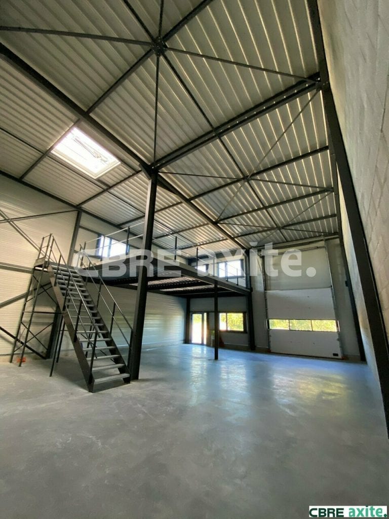 Locaux d'activités à louer LES ABRETS 38.100863 - 38.100863_LOCATION_Activites_LES_ABRETS_2.jpg