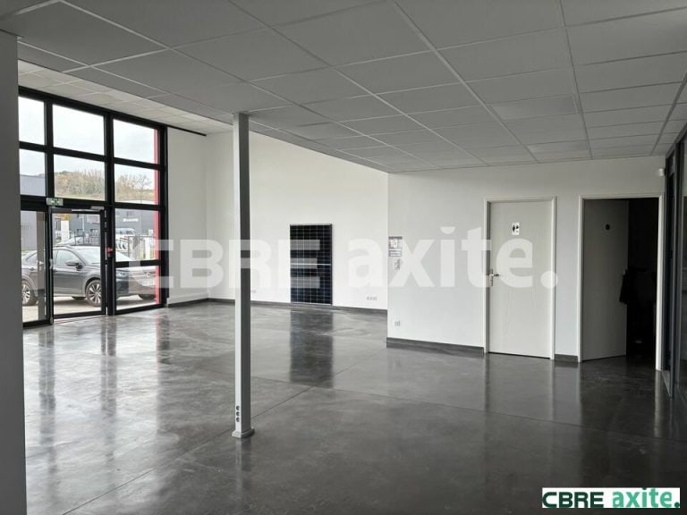 Locaux d'activités à louer NIVOLAS-VERMELLE 38.100897 - 38.100897_LOCATION_Activites_NIVOLAS-VERMELLE_2.jpg