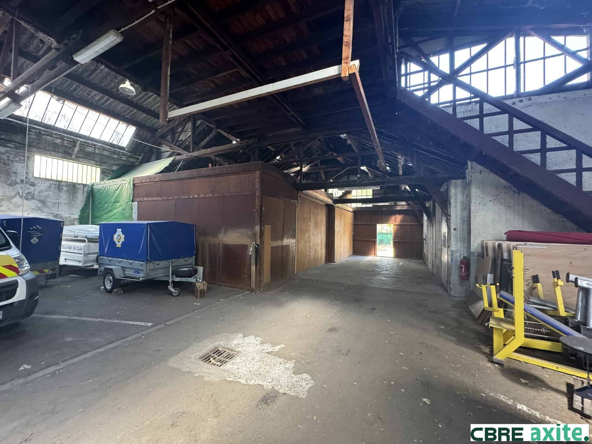 Locaux d'activités à vendre LE PONT-DE-CLAIX 38.100919 - 38.100919_VENTE_Activites_LE_PONT-DE-CLAIX_1.jpg