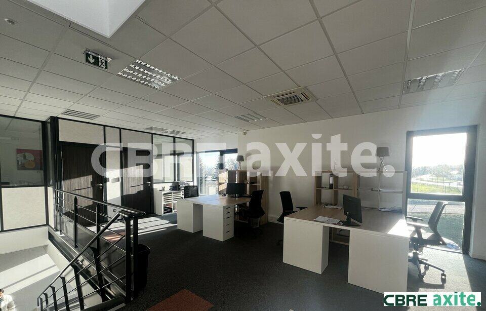 Bureaux à louer VAULX MILIEU 38.100924 - 38.100924_LOCATION_Bureaux_VAULX_MILIEU_1.jpg