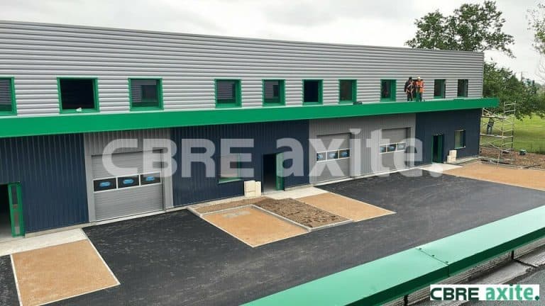 Locaux d'activités à louer TIGNIEU JAMEYZIEU 38.100942 - 38.100942_LOCATION_Activites_TIGNIEU_JAMEYZIEU_1.jpg