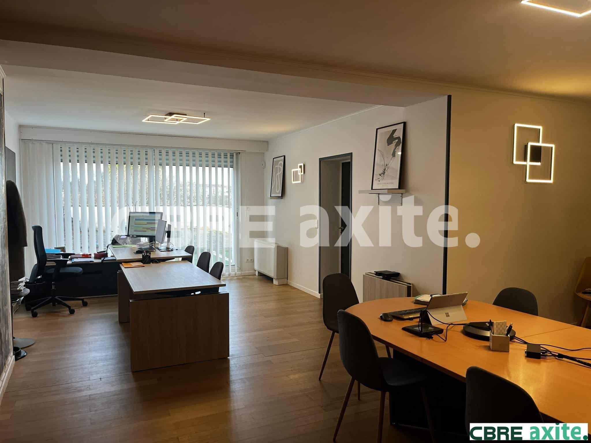 Bureaux à vendre LES ABRETS EN DAUPHINÉ 38.100962 - 38.100962_VENTE_Bureaux_LES_ABRETS_EN_DAUPHINE_1.jpg
