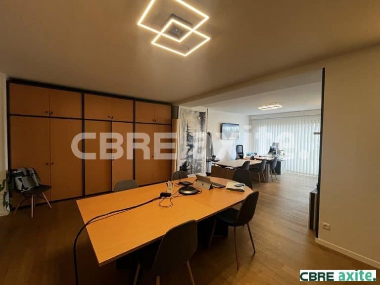 Bureaux à vendre LES ABRETS EN DAUPHINÉ 38.100962 - 38.100962_VENTE_Bureaux_LES_ABRETS_EN_DAUPHINE_2.jpg
