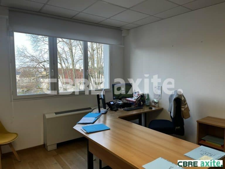 Bureaux à vendre LES ABRETS EN DAUPHINÉ 38.100962 - 38.100962_VENTE_Bureaux_LES_ABRETS_EN_DAUPHINE_3.jpg