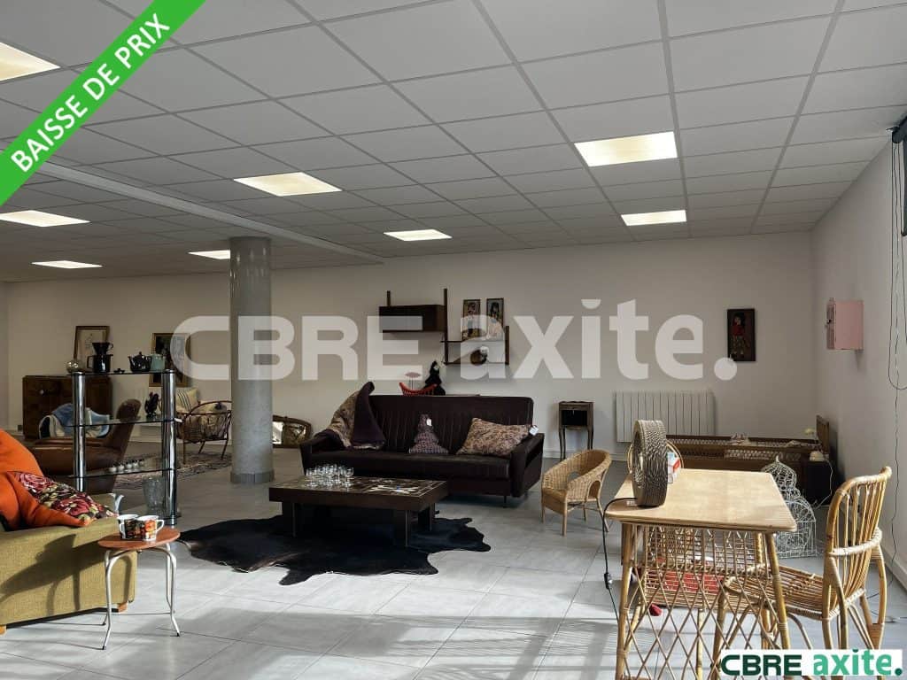 Local commercial à louer BOURGOIN JALLIEU 38.100992 - 38.100992_LOCATION_Commerces_BOURGOIN_JALLIEU_1.jpg