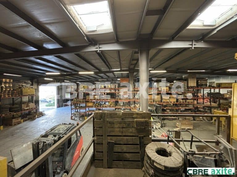 Locaux d'activités à vendre BOURGOIN-JALLIEU 38.101002 - 38.101002_VENTE_Activites_BOURGOIN-JALLIEU_5.jpg