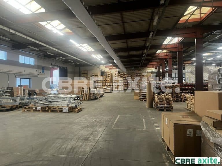 Locaux d'activités à vendre CREMIEU 38.101024 - 38.101024_VENTE_Activites_CREMIEU_3.jpg