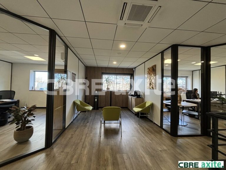 Locaux d'activités à louer BOURGOIN-JALLIEU 38.101044 - 38.101044_LOCATION_Activites_BOURGOIN-JALLIEU_6.jpg