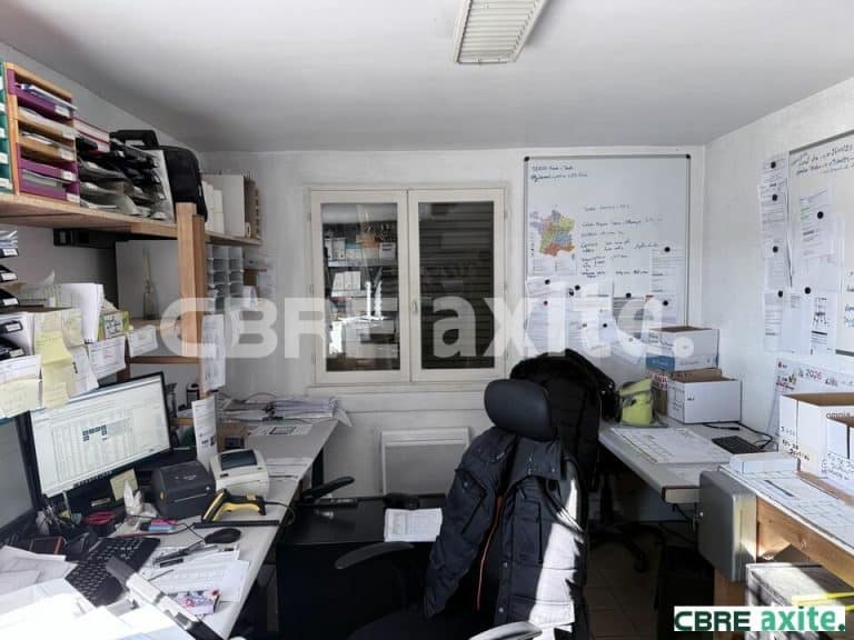 Locaux d'activités à louer LA VERPILLIÈRE 38.101045 - 38.101045_LOCATION_Activites_LA_VERPILLIERE_4.jpg