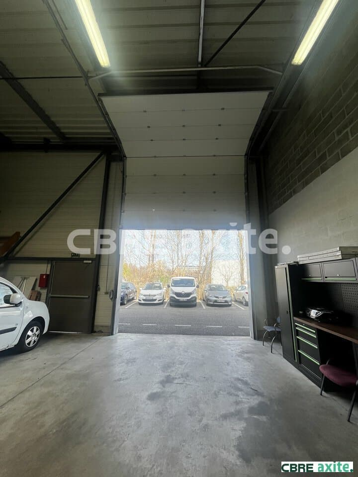 Locaux d'activités à louer BOURGOIN-JALLIEU 38.101048 - 38.101048_LOCATION_Activites_BOURGOIN-JALLIEU_3.jpg