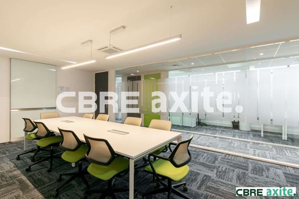 Bureaux de 484 m² à louer à Montbonnot-Saint-Martin, photo 2 sur 2