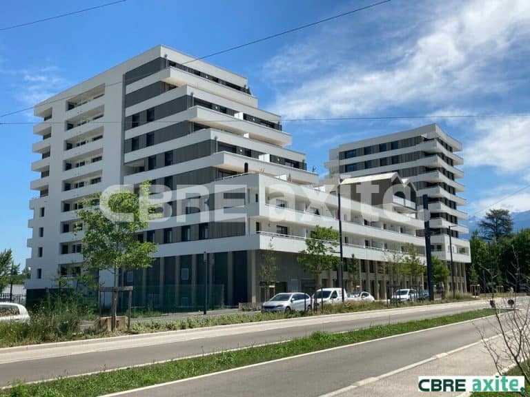 Local commercial à vendre LE PONT DE CLAIX 38.98493 - 38.98493_VENTE_Commerces_LE_PONT_DE_CLAIX_3.jpg
