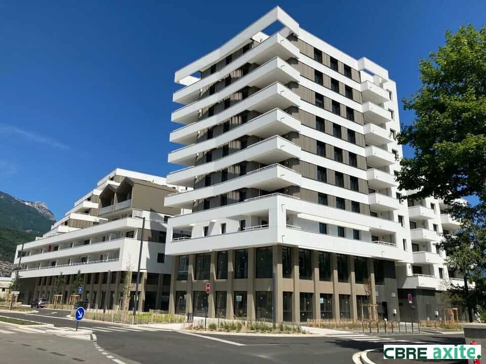 Local commercial à vendre LE PONT DE CLAIX 38.98494 - 38.98494_VENTE_Commerces_LE_PONT_DE_CLAIX_1.jpg
