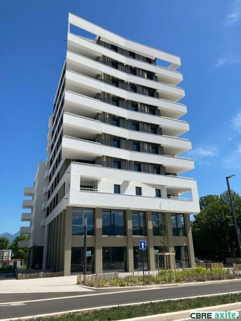 Local commercial à vendre LE PONT DE CLAIX 38.98494 - 38.98494_VENTE_Commerces_LE_PONT_DE_CLAIX_2.jpg