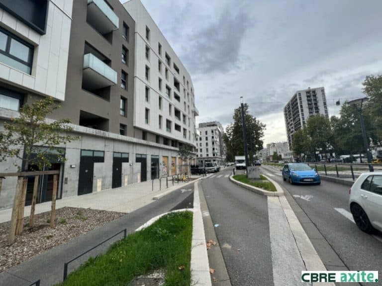 Local commercial à louer GRENOBLE 38.99046 - 38.99046_LOCATION_Commerces_GRENOBLE_1.jpg