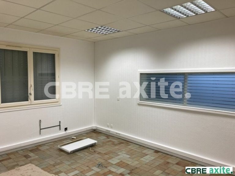 Locaux d'activités à louer SEYSSINET PARISET 38.99348 - 38.99348_LOCATION_Activites_SEYSSINET_PARISET_2.jpg