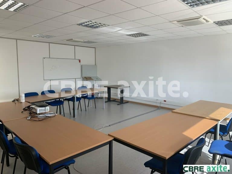 Locaux d'activités à vendre FRONTONAS 38.99415 - 38.99415_VENTE_Activites_FRONTONAS_5.jpg