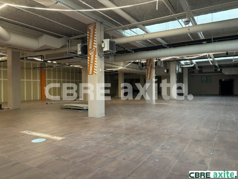 Local commercial à louer BOURGOIN JALLIEU 38.99792 - 38.99792_LOCATION_Commerces_BOURGOIN_JALLIEU_4.jpg