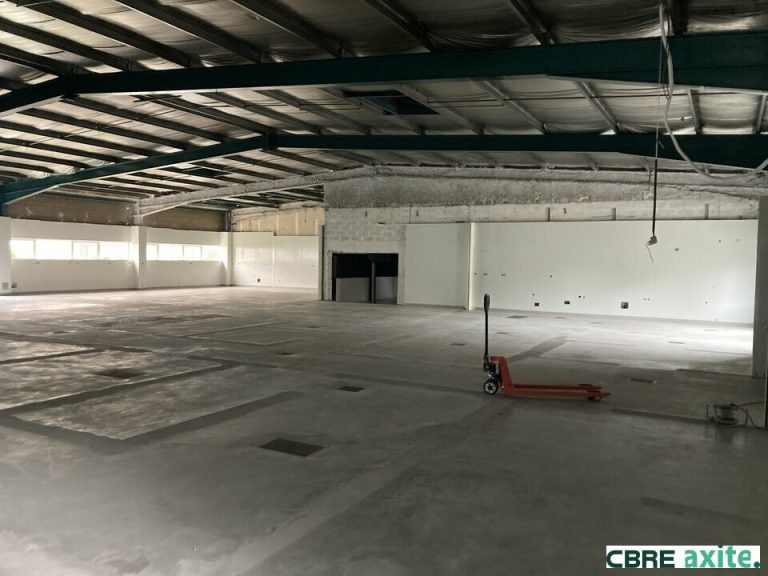 Locaux d'activités à vendre GRENOBLE 38.99959 - 38.99959_VENTE_Activites_GRENOBLE_4.jpg