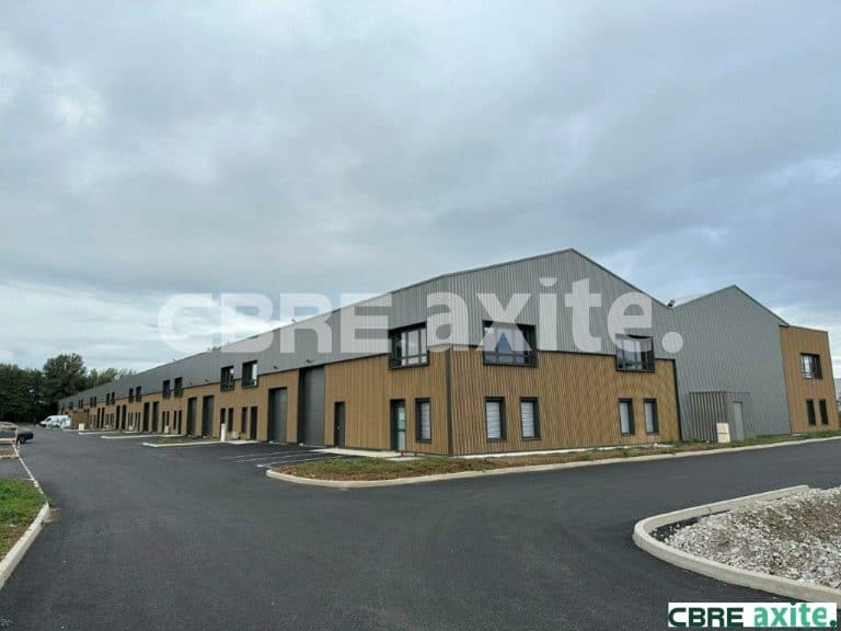 Locaux d'activités à louer BOURGOIN JALLIEU 38.99985 - 38.99985_LOCATION_Activites_BOURGOIN_JALLIEU_1.jpg